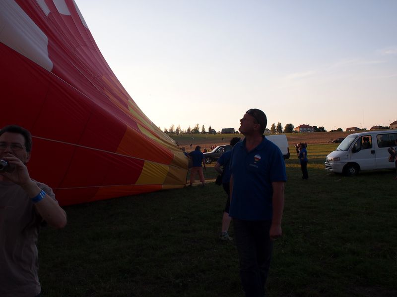 Zvedání balónu na akci v Bouzově a Olomouci